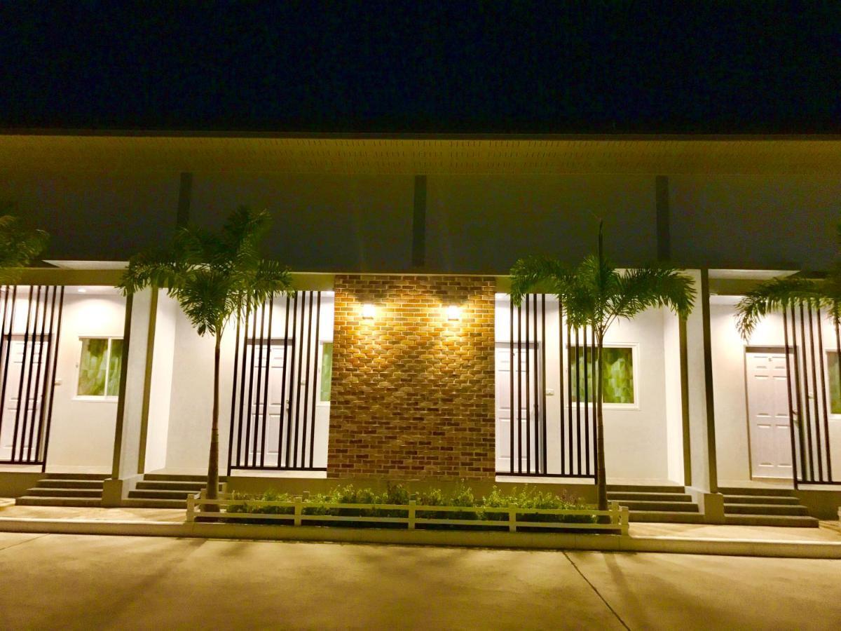 Baan Klangdao Resort สัตหีบ ภายนอก รูปภาพ